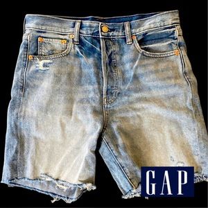 Gap Jean Shorts Boyfriend Short Mid Rise        Size 27 | 4